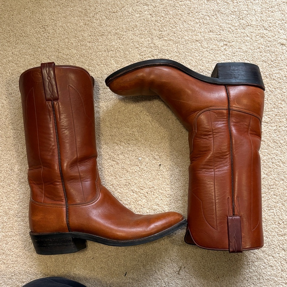 Vintage brown leather Lucchese cowboy boots men’s 9